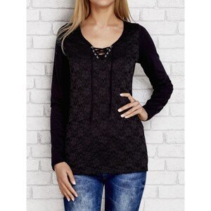 Black knotted blouse with lace