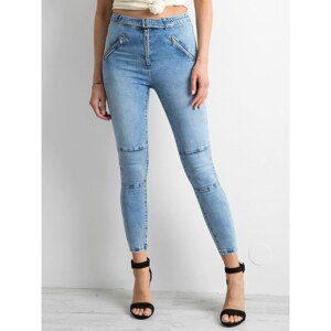 Women´s blue high-waisted jeans