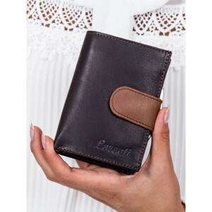 Women´s black wallet with a brown flap