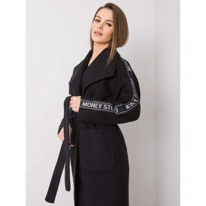 Women´s black coat with a belt