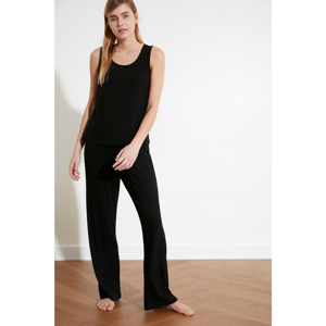 Trendyol Black Kaskorse Knitted Pyjama Set