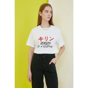 Trendyol White Boyfriend Font Print knitted T-Shirt