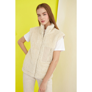 Trendyol Ekru Pocket Detailed Zipper Closed Vest