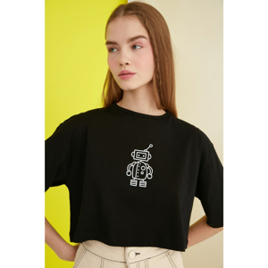 Trendyol Black Printed Crop Knitted T-Shirt