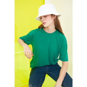 Trendyol Loose Knitted T-Shirt WITH Green Back Embroidery