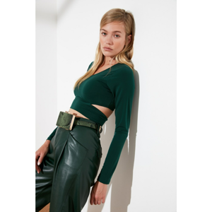 Trendyol Green V-Neck Cut Out Detailed Knitted Blouse