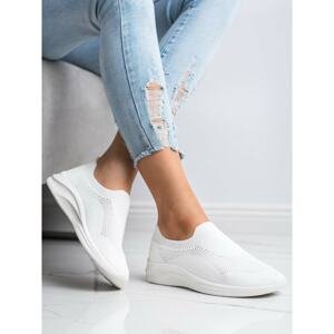 IDEAL SHOES WHITE SPORTS SLIPONS