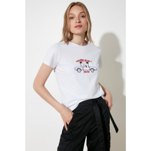 Trendyol White Embroidered Basic Knitted T-Shirt