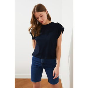 Trendyol Basic Knitted T-Shirt WITH Navy Button Detail
