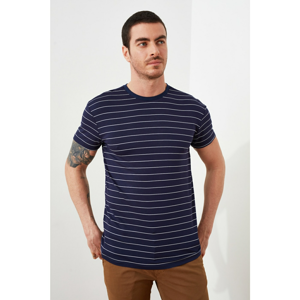 Trendyol Navy Blue Men's Regular Fit T-Shirt