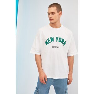 Trendyol White Men's Oversize Fit 100% Cotton Crew Neck Short Sleeve Printed TShirt