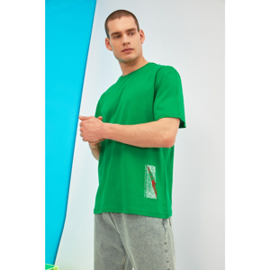 Trendyol Green Men's Relaxed Fit Short Sleeve Crew Neck Printed Oversize T-Shirt