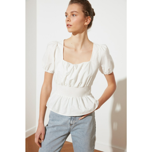 Trendyol White Square Collar Blouse