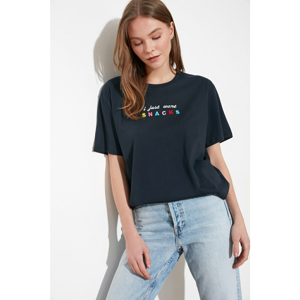 Trendyol Boyfriend Knitted T-Shirt WITH Navy Embroidery