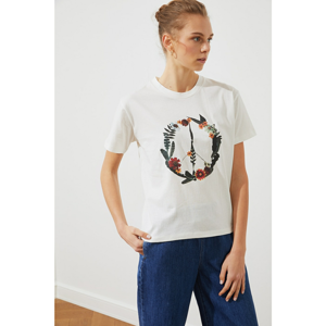 Trendyol Crop Knitted T-Shirt WITH Ecru Print