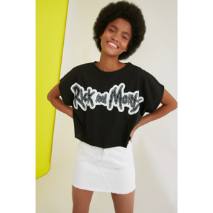 Trendyol Black Rick And Morty Licensed Printed Crop Knitted T-Shirt