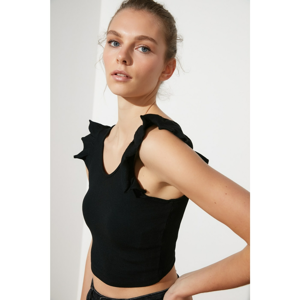 Trendyol Black Ruffle Detail Wick Knitted Blouse