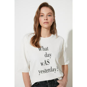 Trendyol Ecru Printed Loose Knitted T-Shirt