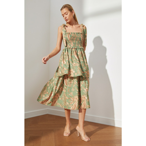 Trendyol Gipe Detailed Dress with Green Strap Flywheel