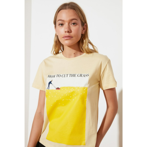 Trendyol Yellow Semifitted Knitted T-Shirt