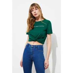 Trendyol Semi-Fitted Knitted T-Shirt WITH Dark Green Embroidery
