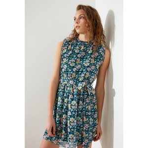 Trendyol Green Belt Patterned Dress