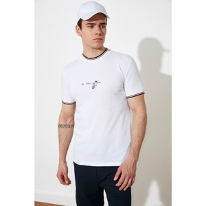 Trendyol White Men's Slim Fit Short Sleeve T-Shirt