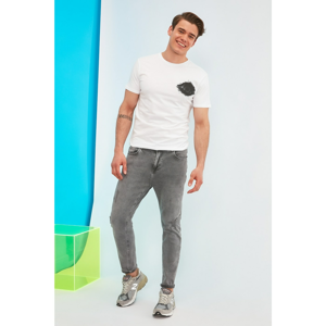 Trendyol Gray Men Ripped Detailed Normal Waist Carrot Fit Jeans