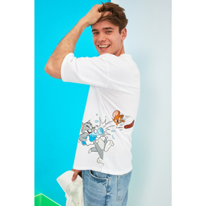 Trendyol White Men's Oversize Tom & Jerry Licensed Printed Short Sleeve T-Shirt