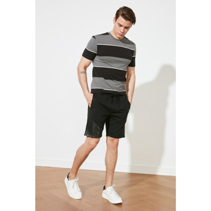 Trendyol Black Men's Regular Fit Shorts & Bermuda