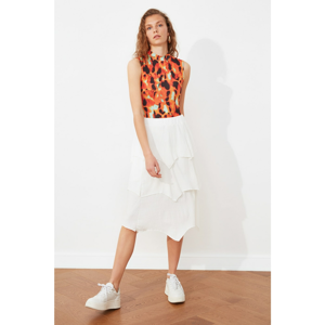 Trendyol White Asymmetric Frilly Knitted Skirt