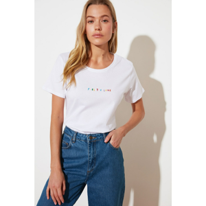Trendyol White Basic Embroidered Knitted T-Shirt