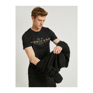 Koton Men's Black Written Short Sleeve T-Shirt