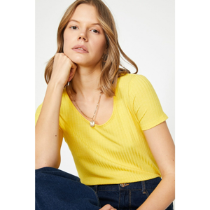 Koton Women's Yellow Short Sleeve Wide Neck T-Shirt