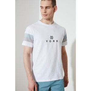 Trendyol White Men's Regular Fit Short Sleeve T-Shirt