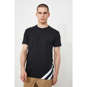 Trendyol Black Men's Regular Fit Short Sleeve Reflector Printed T-Shirt