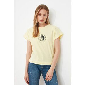 Trendyol Yellow Printed Semifitted Knitted T-Shirt
