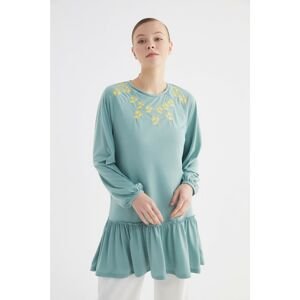 Trendyol Mint Flower Embroidered Knitted Tunic