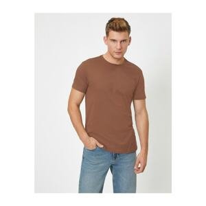 Koton Men's Brown Crew Neck Cotton Slim Fit Basic T-Shirt