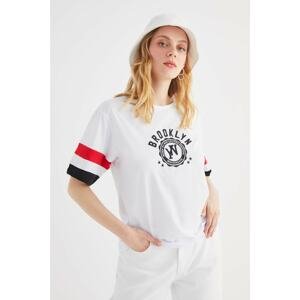 Trendyol White Embroidered Oversized Knitted T-Shirt