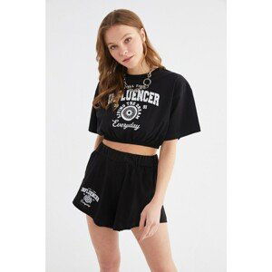 Trendyol Black Printed Crop Knit T-Shirt