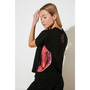 Trendyol Black Semifitted Knitted T-Shirt