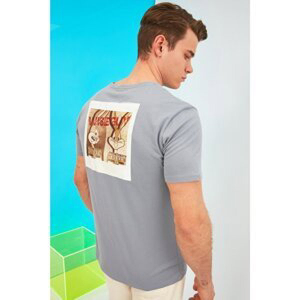 Trendyol Gray Men's Regular Fit Crew Neck Printed Licensed Bugs Bunny Short Sleeve T-Shirt