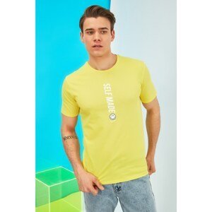 Trendyol Yellow Men's Regular Fit Crew Neck Short Sleeve T-Shirt