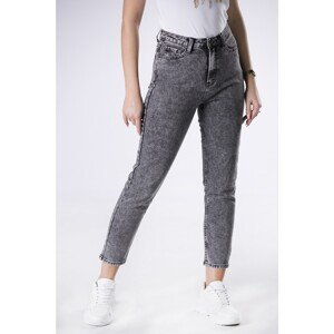 slim fit high waisted jeans