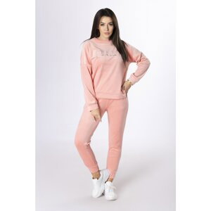 velor tracksuit with a straight cut