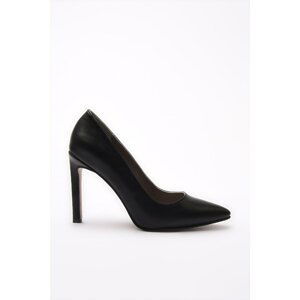 Trendyol Black Genuine Leather Women Classic Heeled Shoes