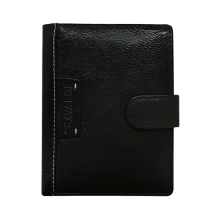 Men´s black leather wallet with a flap