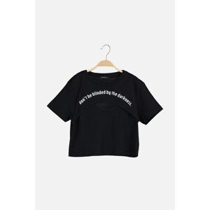 Trendyol Black Cut Out Printed Crop Knit T-Shirt