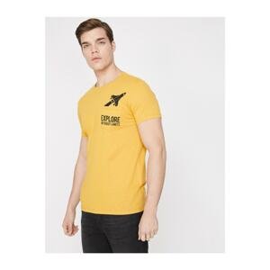 Koton Men's Yellow Crew Neck Short Sleeve T-Shirt
